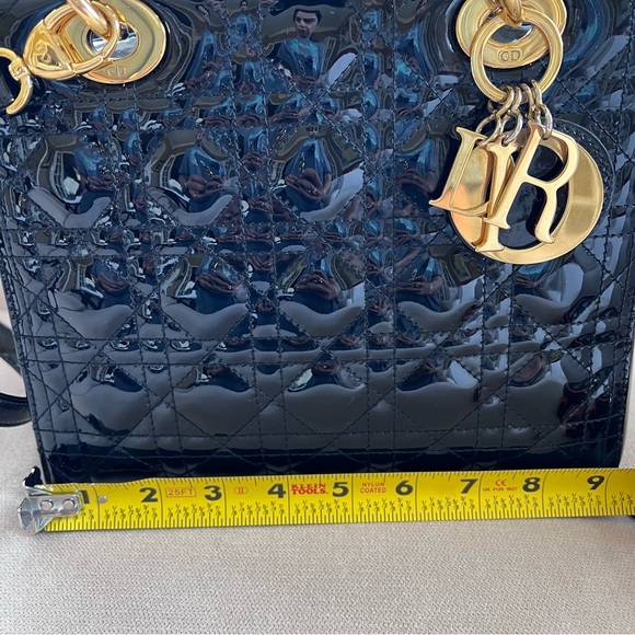 Dior Patent Cannage quilted medium Lady Dior in Black with gold hardware - Picture 14 of 16